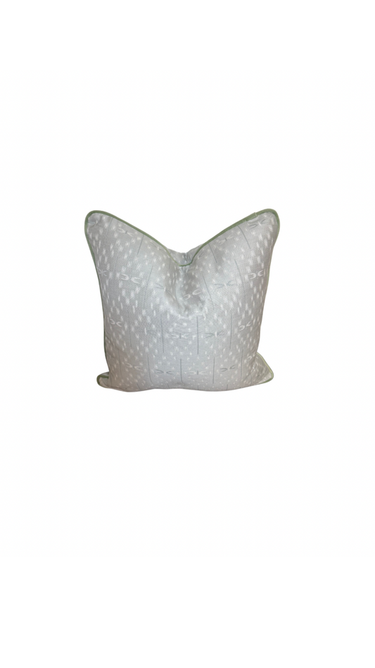 Geometric w/ Mint Piping