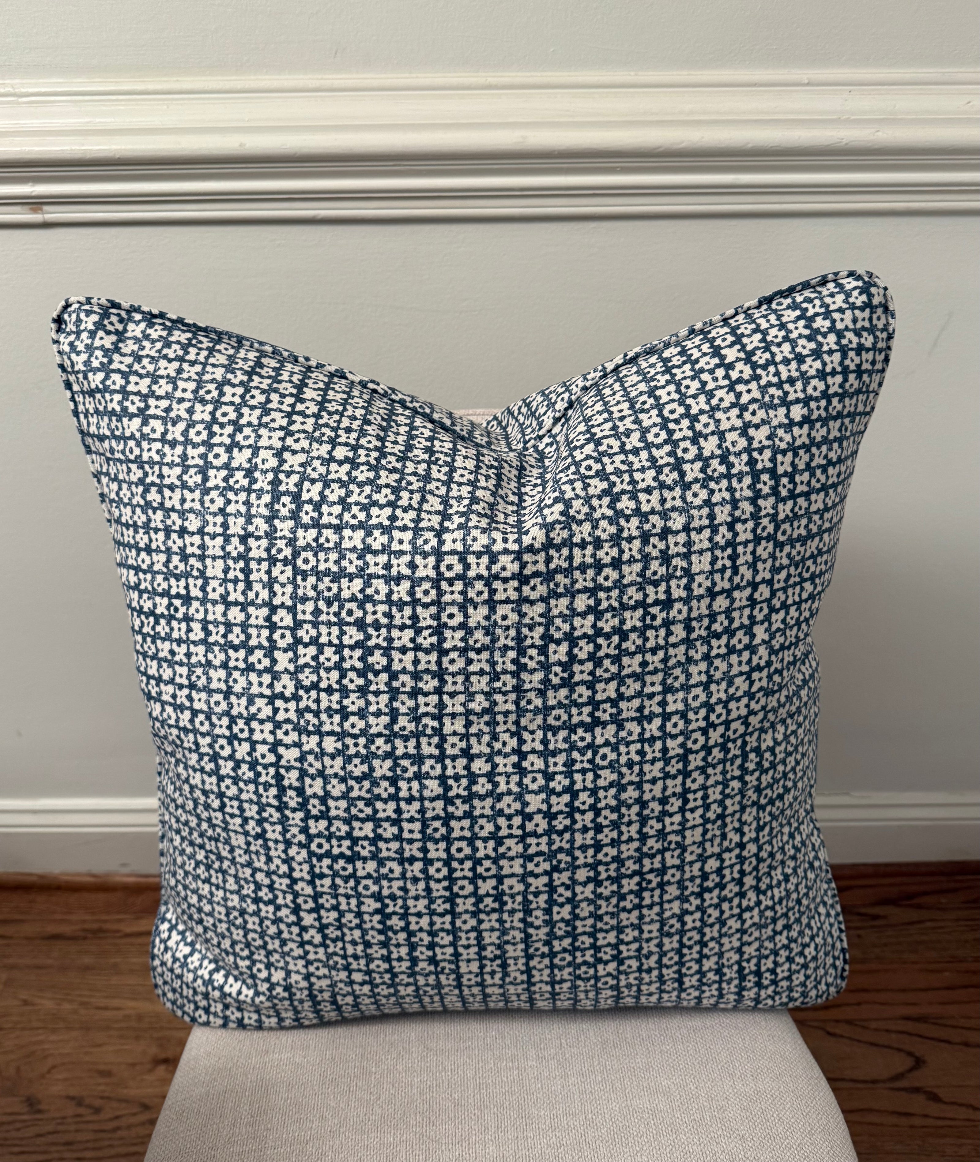 Pair of Martyn Lawrence Bullard Pillowcases (set of two)