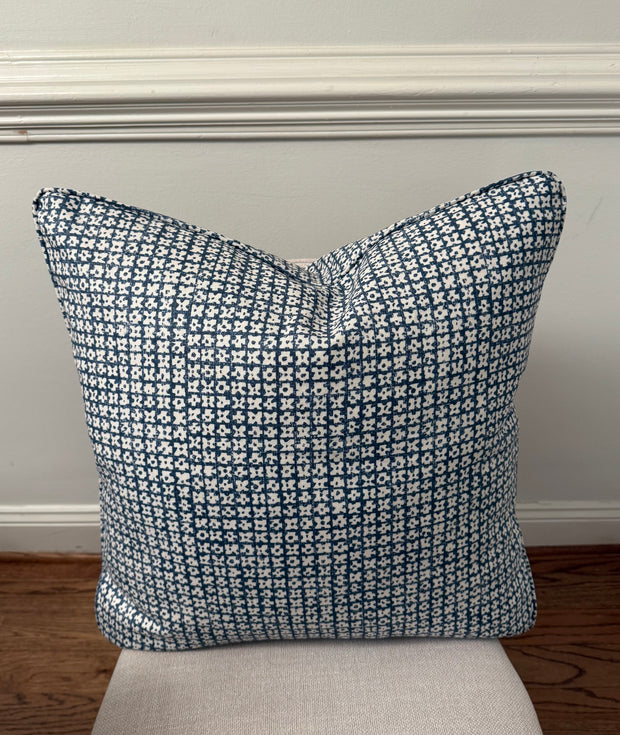 Pair of Martyn Lawrence Bullard Pillowcases (set of two)