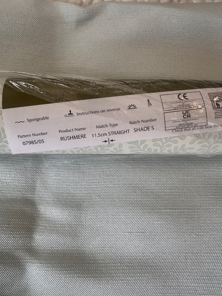 1 Roll Colefax & Fowler Rushmere Wallpaper in Aqua-11 yards