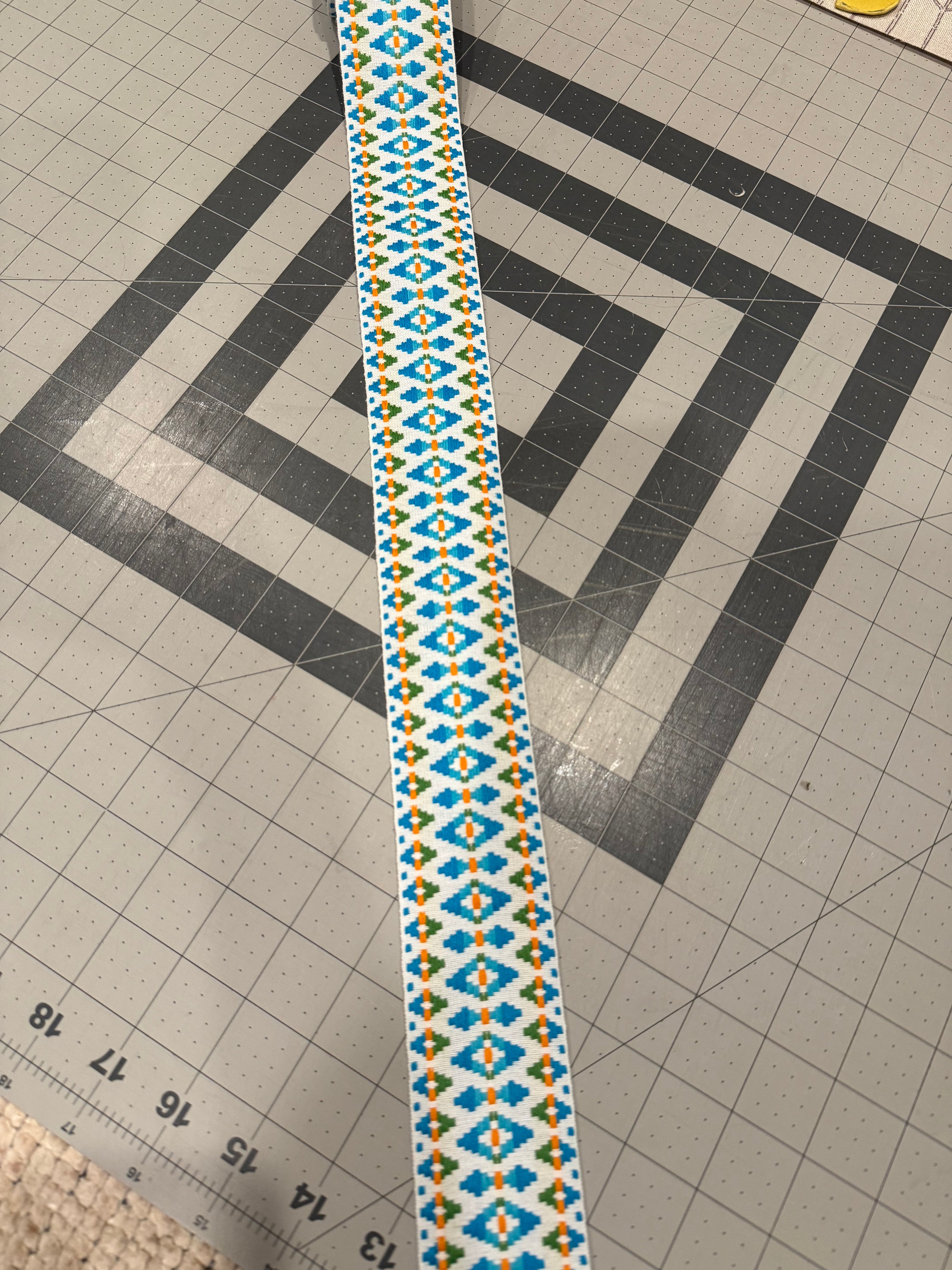 Vintage Trim (3 yards)