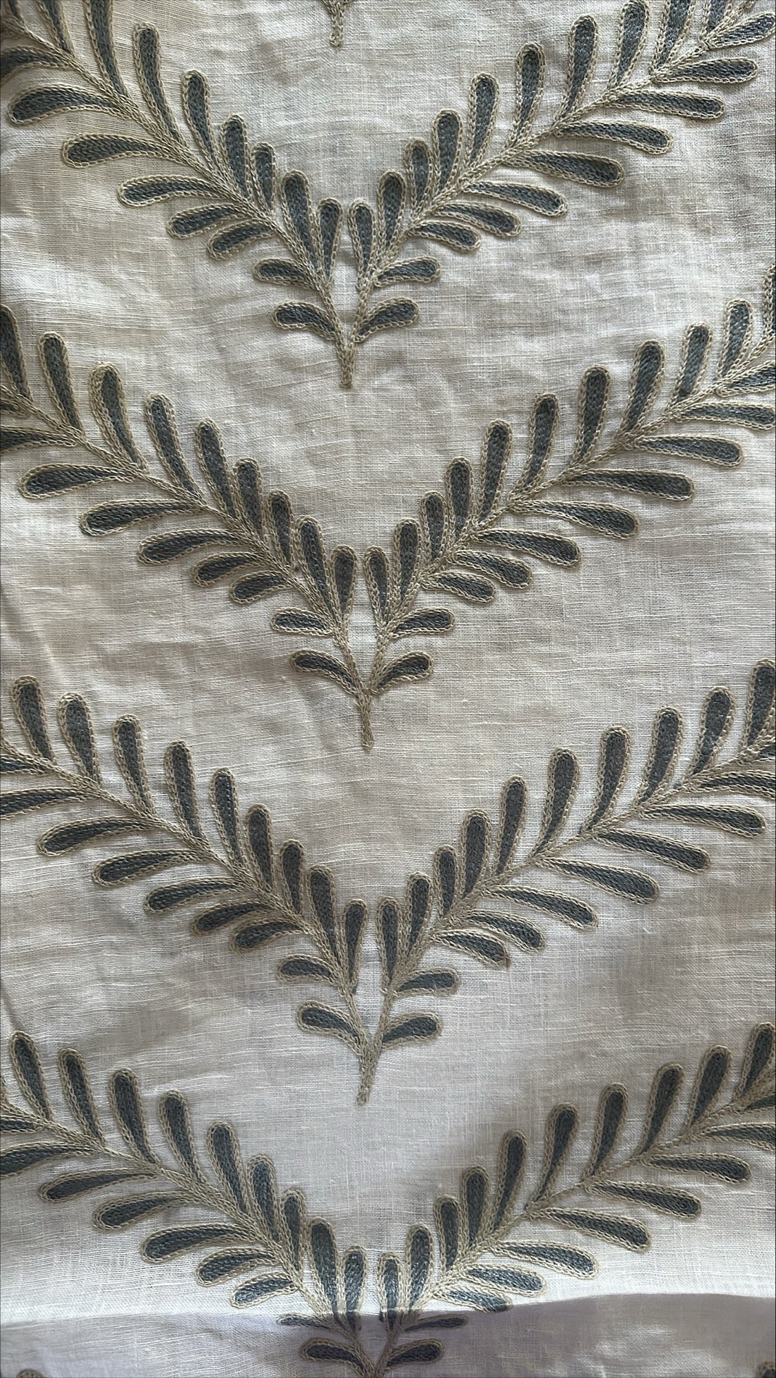 Cowtan & Tout Ivory and Blue Wreath Embroidered Linen